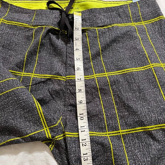 Old Navy Swim Trunks Size Large Gray Yellow size L, Mens NWT - Picture 3 of 9